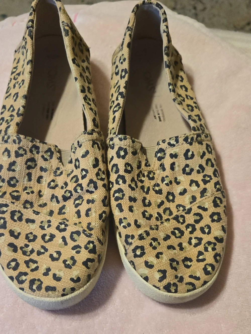 Toms Leopard Print Slip-On Flats - Tan & Black